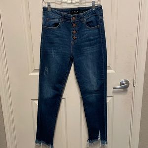 Risen button fly distressed denim size 7/28